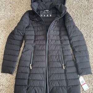 Nautica Black Puffer Jacket with Hood and Water-Resistant Material